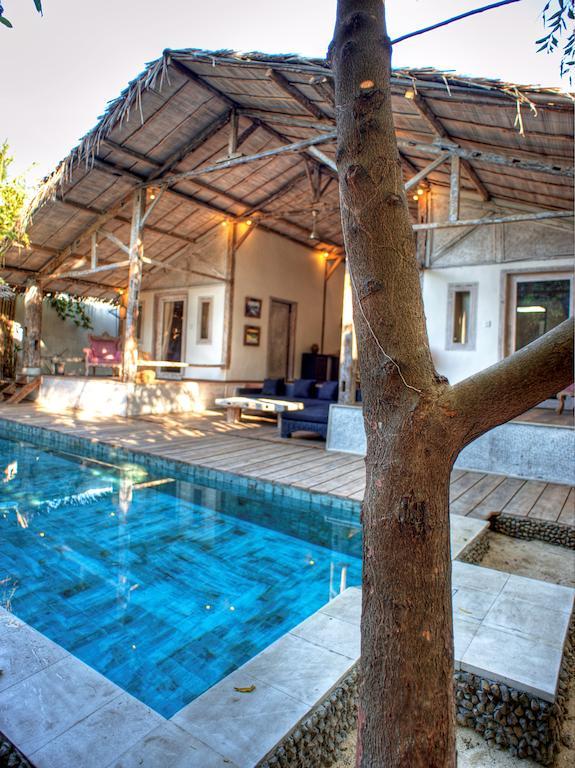 Villa Rumah Rinda Гили Траванган Номер фото