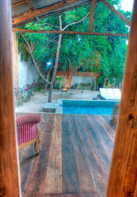 Villa Rumah Rinda Гили Траванган Номер фото